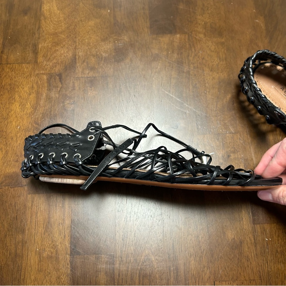 Never worn Alaia Black Whipstitch Leather Flat Sandal Size EU 38.5 or U.S. 8 - Picture 8 of 14